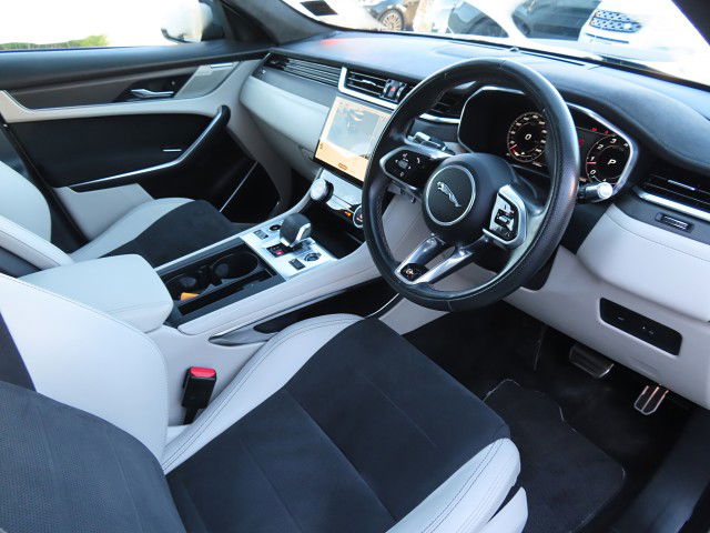 2022 Jaguar F-Pace SVR