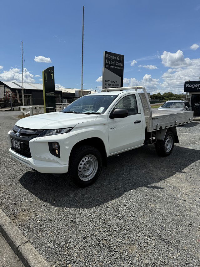 2019 Mitsubishi Triton GLX 4WD