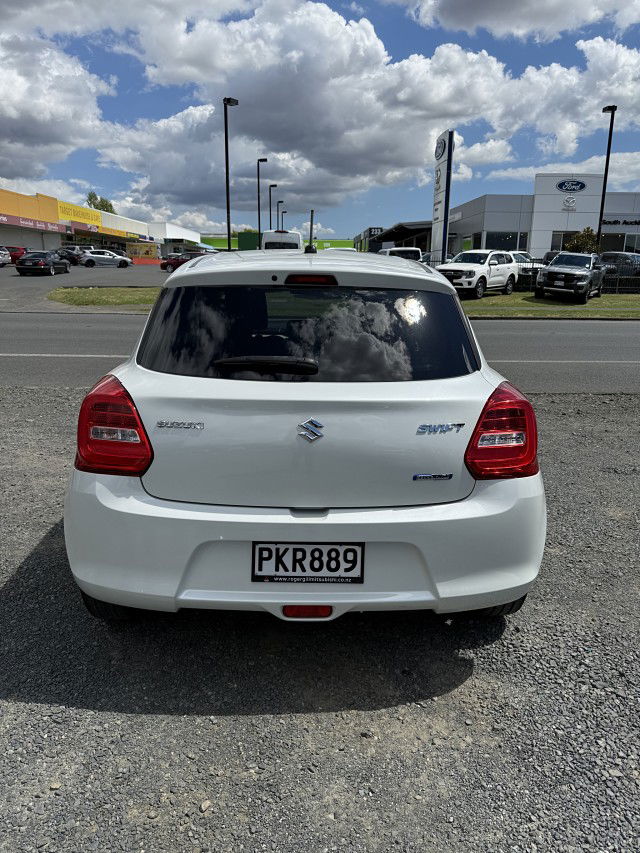 2022 Suzuki Swift GLX Hybrid 1.2PH