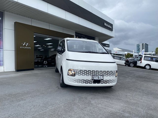 2024 Hyundai Staria 2.2Dt/8At