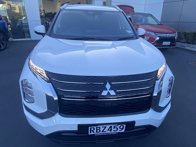 2025 Mitsubishi Outlander Ls 2.5P/Cvt