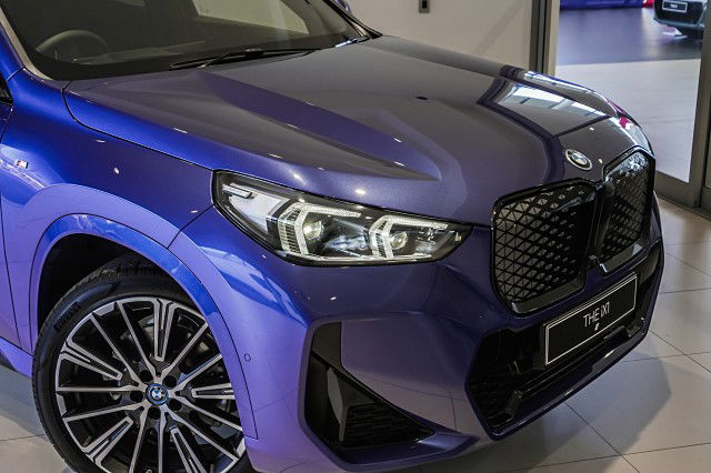 2025 BMW iX1 xDrive30