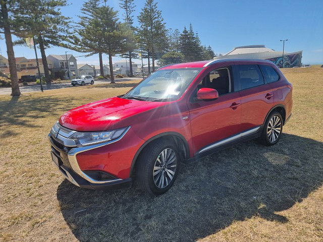2021 Mitsubishi Outlander Ls 2.4 - 7 seater