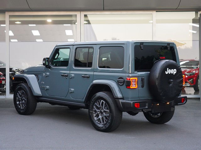 2025 Jeep Wrangler JL  Overland 2.0P 4WD 4Dr Wagon