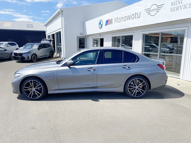 2023 BMW 330e 20FS Sedan