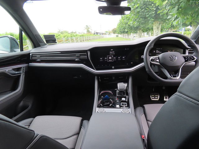 2025 Volkswagen Touareg V6S R-Line TDI