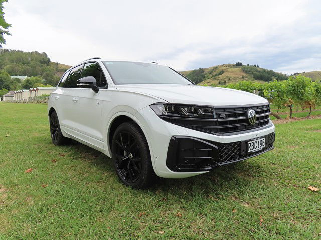 2025 Volkswagen Touareg V6S R-Line TDI