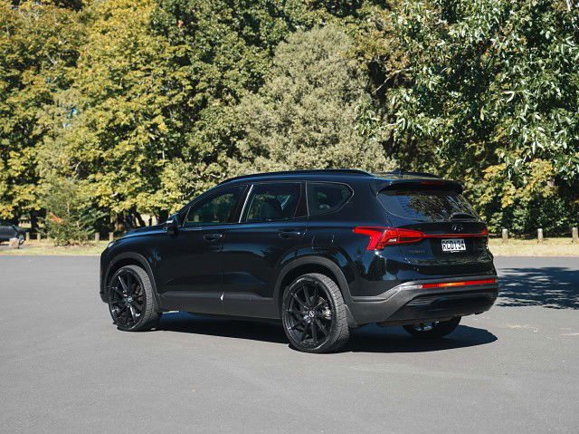 2022 Hyundai Santa Fe TM Hybrid 1.6PHT AWD BLACK EDITION