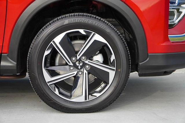 2024 Mitsubishi Eclipse Cross PHEV XLS 4WD