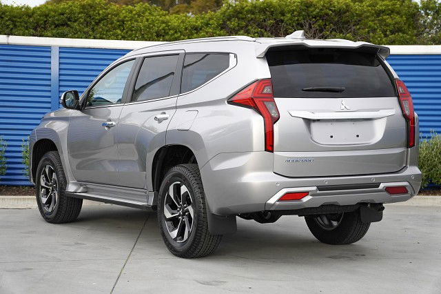 2025 Mitsubishi Pajero Sport 2.4D VRX 4WD 8AT