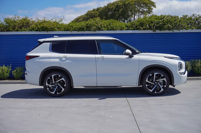 2025 Mitsubishi Outlander 2.5P VRX 4WD CVT