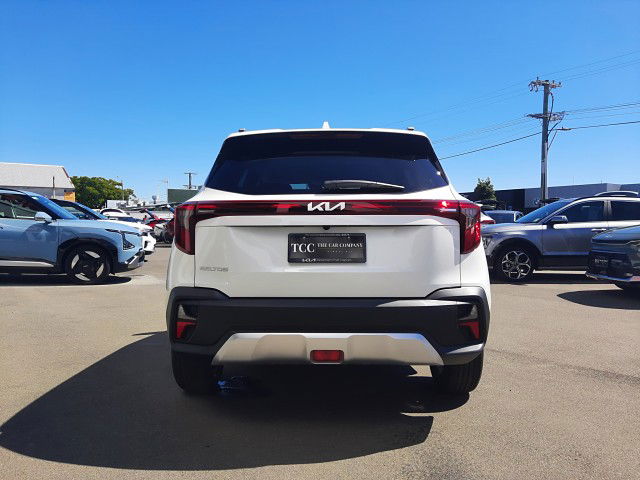 2025 Kia Seltos LX 2.0P