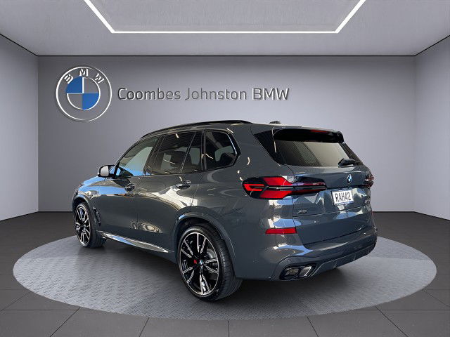 2025 BMW X5 32EU M60i