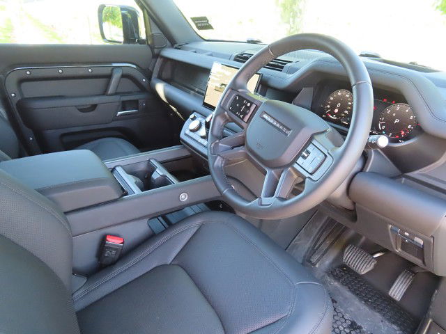 2025 Land Rover Defender 110 425 Edition