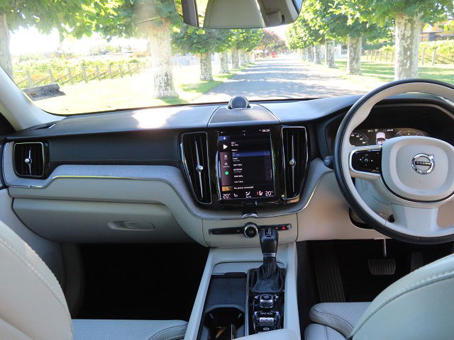2021 Volvo XC60 T5 AWD Inscription