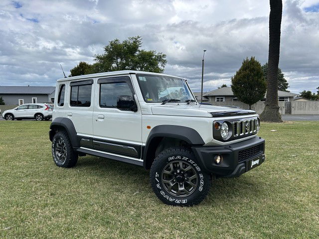2025 Suzuki Jimny 5-Door 1.5P/4Wd/5Mt Safari Edition