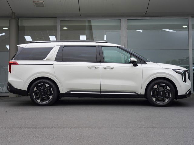 2025 Kia Carnival Premium 2.2D 8A 8Seat 5Dr Wagon