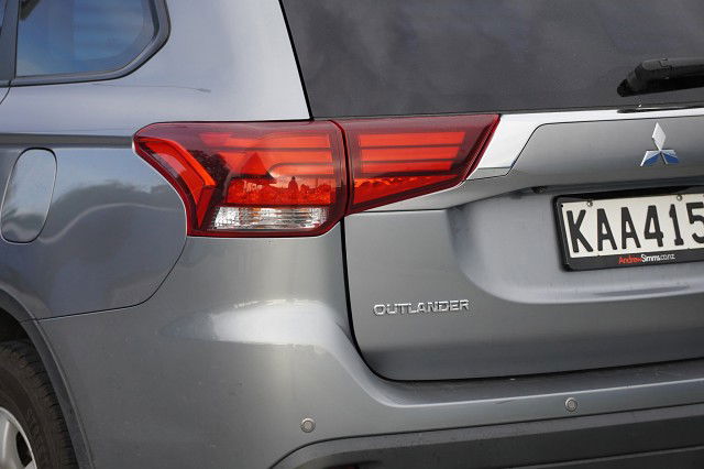 2016 Mitsubishi Outlander LS 2.0 5-seats