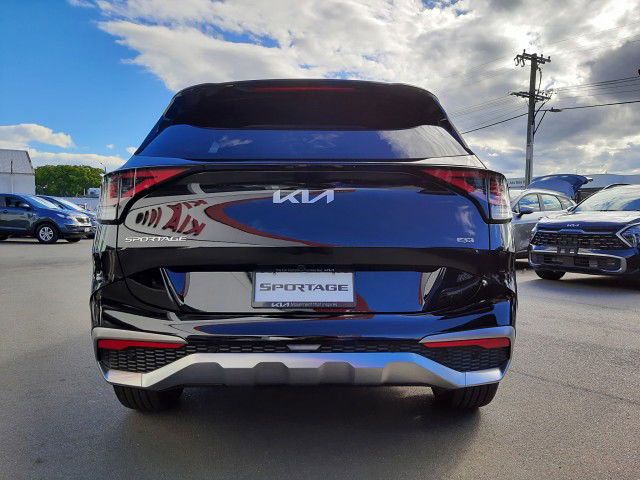 2025 Kia Sportage DELUXE AWD 1.6P TURBO