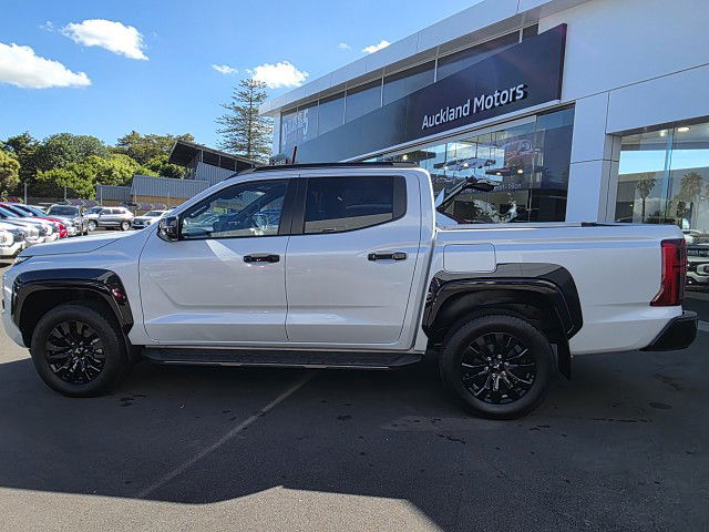 2025 Mitsubishi Triton Dc Vrx 6At 2.4Dt