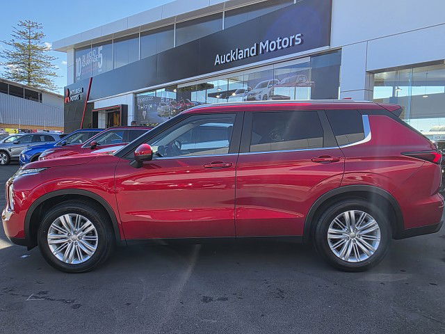 2025 Mitsubishi Outlander Ls 2.5P/4Wd/Cvt