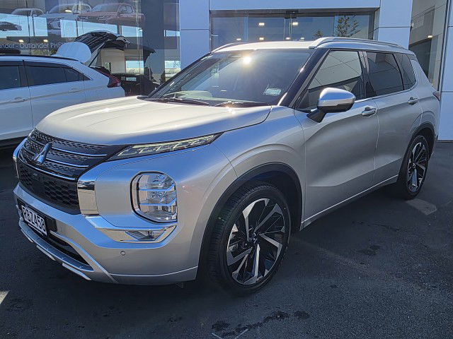2025 Mitsubishi Outlander Vrx 2.5P/Cvt