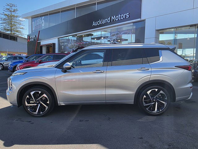 2025 Mitsubishi Outlander Vrx 2.5P/Cvt