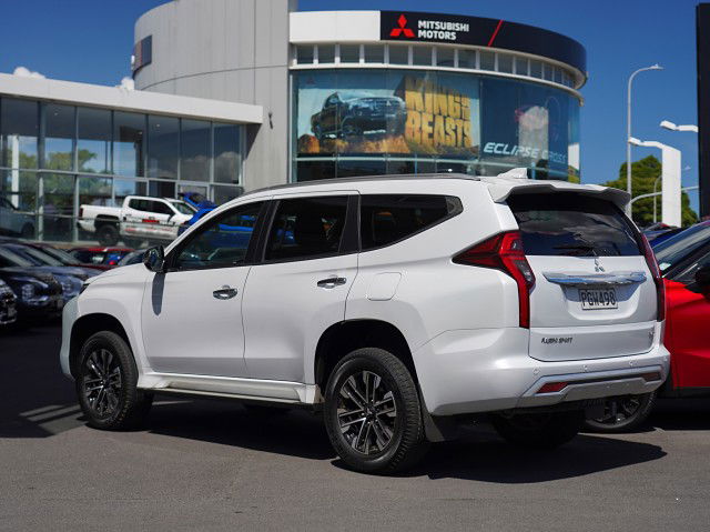 2022 Mitsubishi Pajero Sport VRX 2.4D 4WD 8A