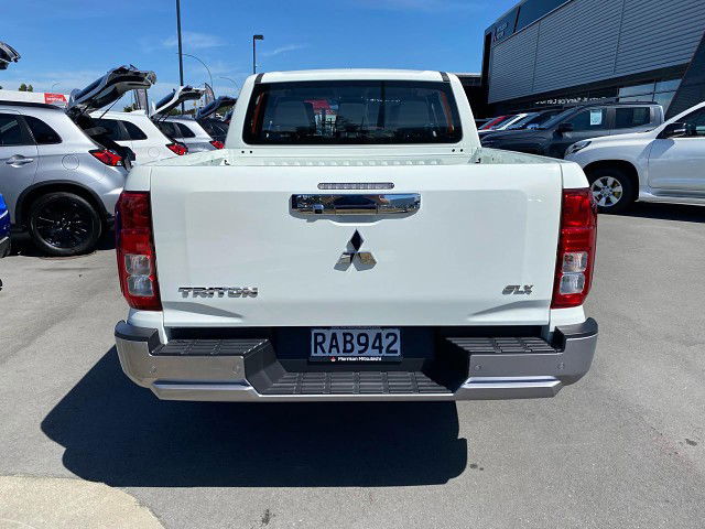 2025 Mitsubishi Triton DC WS 2.4D GLX 4WD 6AT