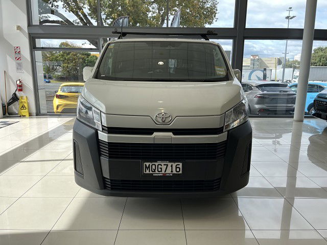 2020 Toyota Hiace Zr Gvn 2.8Dt/6At