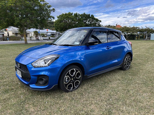 2023 Suzuki Swift Sport 1.4Pt/6At Two Tone