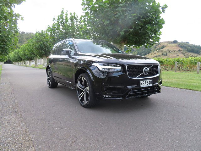 2020 Volvo XC90 T6 AWD R-Design