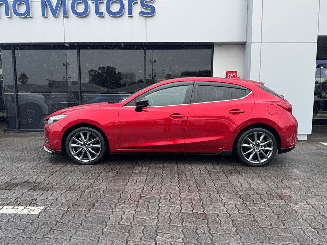 2019 Mazda 3 SP25 LIMITED