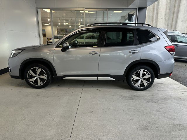 2019 Subaru Forester Premium 2.5P 4WD