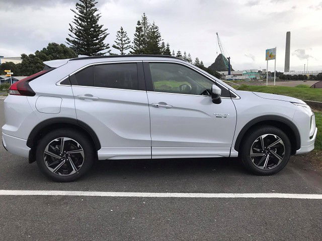 2024 Mitsubishi Eclipse Cross PHEV VRX 4WD