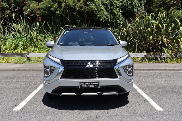 2024 Mitsubishi Eclipse Cross PHEV VRX 4WD