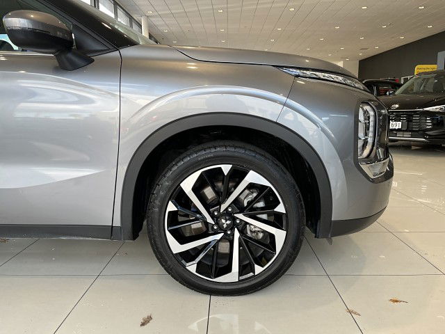 2023 Mitsubishi Outlander Xls 2.5P/Cvt