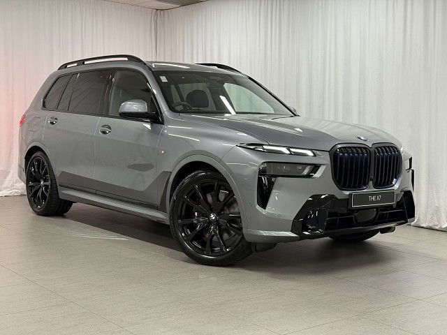 2025 BMW X7 22EN xDrive40d