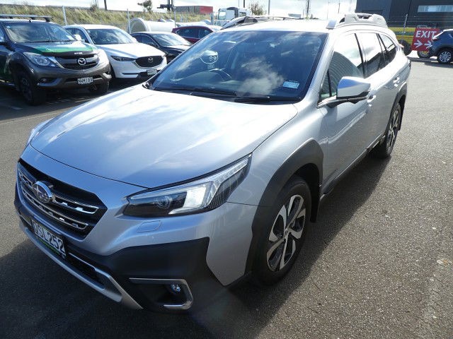 2022 Subaru Outback Touring 2.5