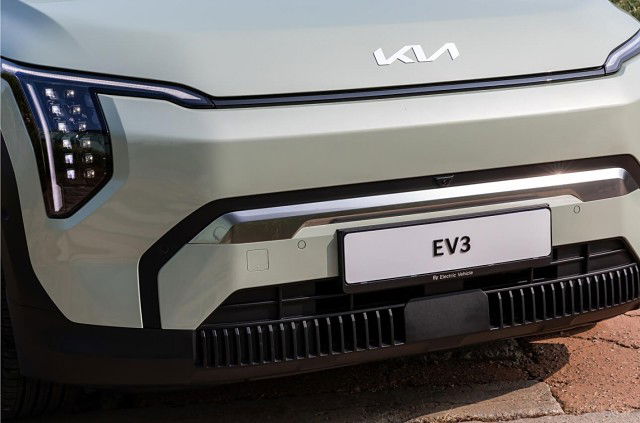 2025 Kia EV3 LIGHT 2WD STANDARD RANGE (58.3kWh)