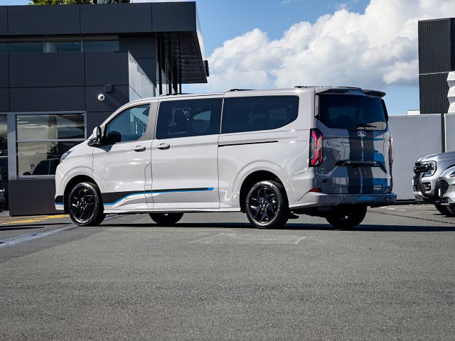 2024 Ford Transit Tourneo Custom 83Kwh
