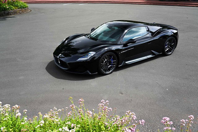 2025 Maserati MC20 3.0P/8At NETTUNO V6 630BHP/470KW