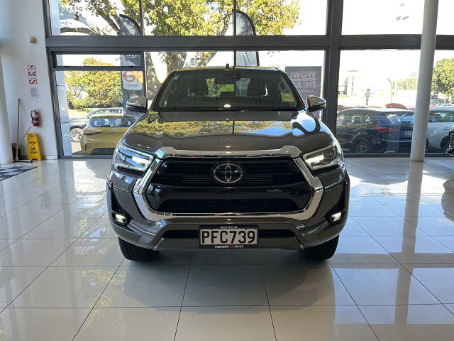 2022 Toyota Hilux Sr5 Td Dc 2.8Dt
