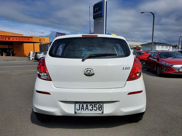 2015 Hyundai i20 PB GLS 1.4 Auto NZ New