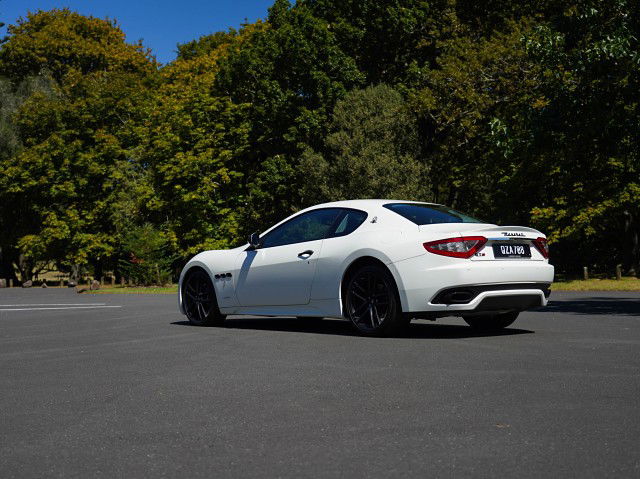 2017 Maserati GranTurismo Sport Auto 4.7L V8 6A Coupe
