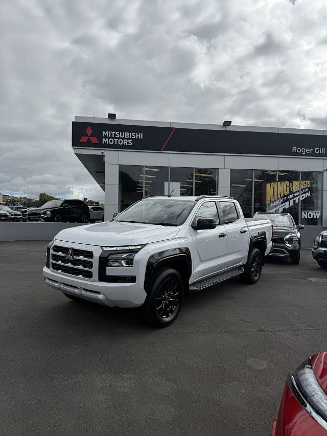 2025 Mitsubishi Triton DC WS 2.4D VRX 4WD 6AT