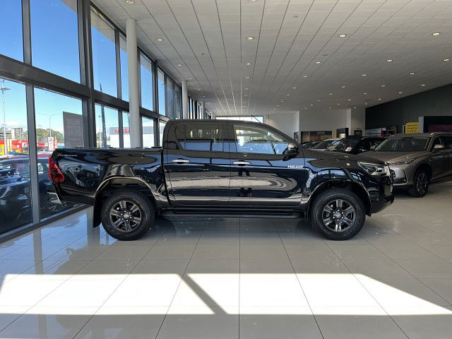 2022 Toyota Hilux Sr5 Td Dc 2.8Dt