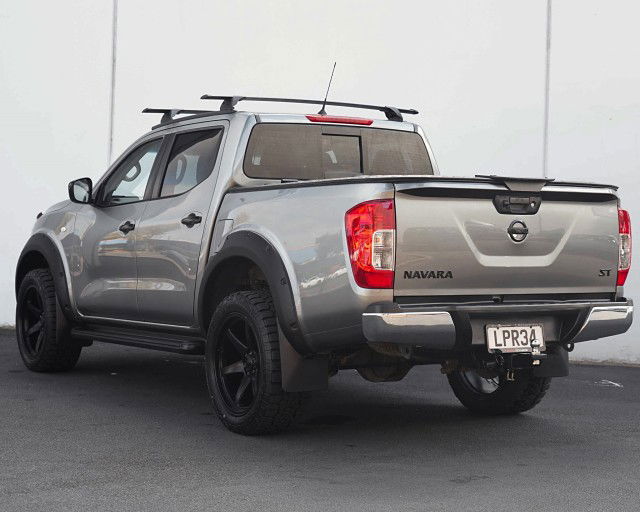 2018 Nissan Navara ST 2.3D 4WD 7AT 4Dr Ute