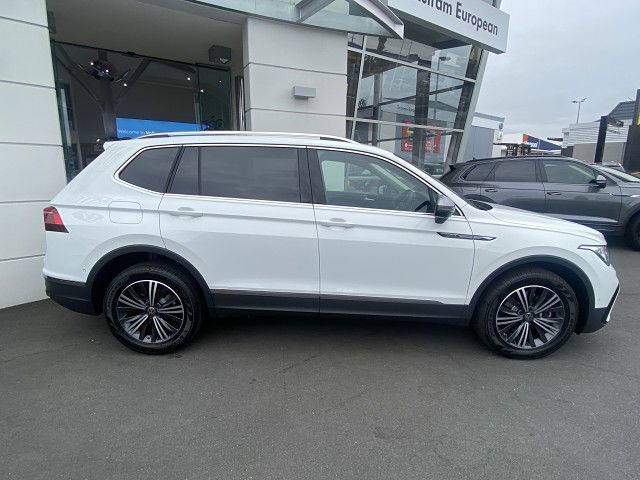 2025 Volkswagen Tiguan Allspace Style 4Motion 2.0P