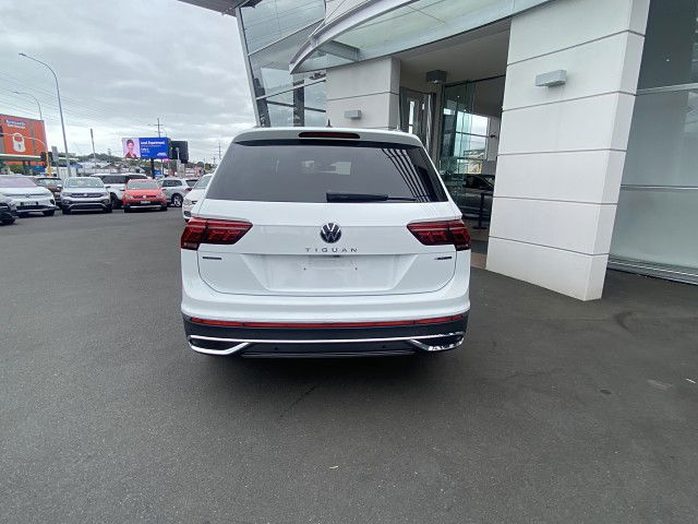 2025 Volkswagen Tiguan Allspace Style 4Motion 2.0P